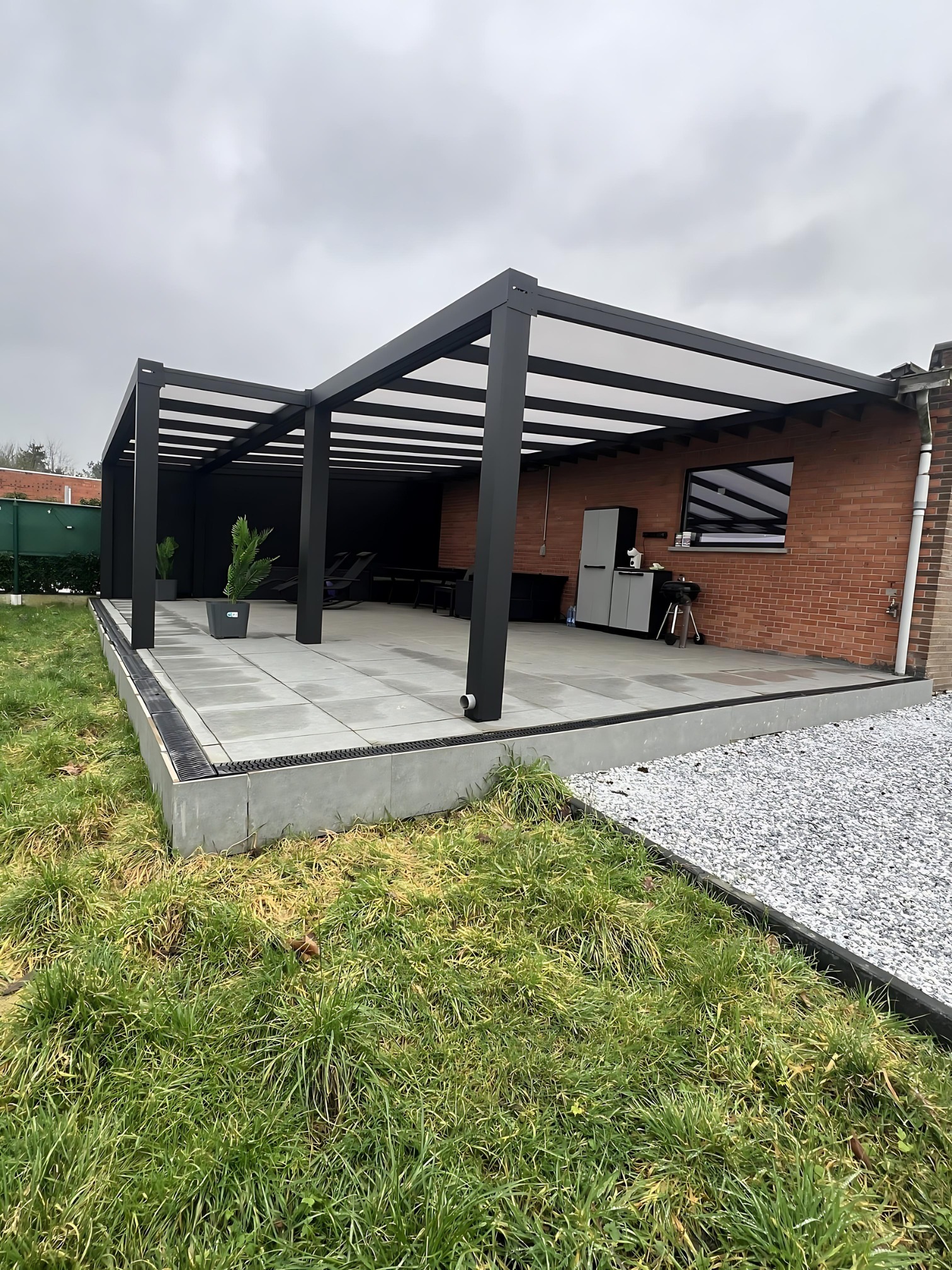 Luxline terrasoverkapping met moderne uitstraling